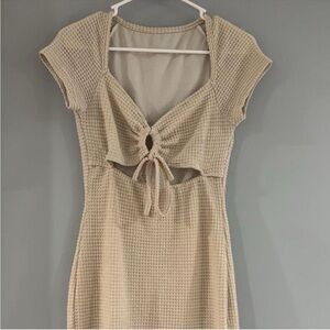 Elegant Beige Knit Dress